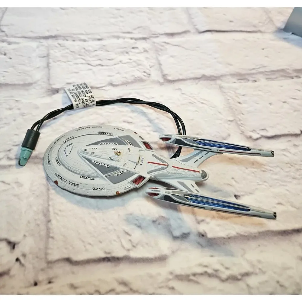 1998 Hallmark Star Trek First Contact USS Enterprise NCC-1701-E Magic Ornament